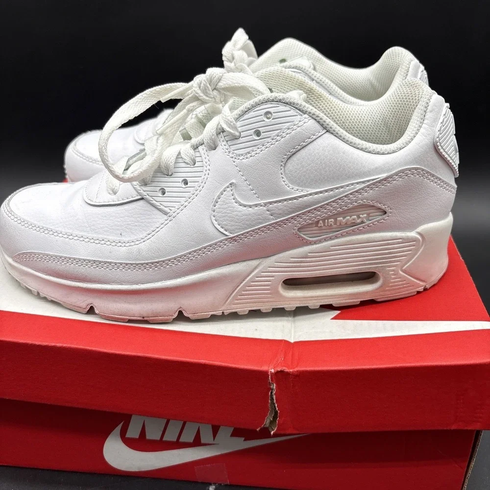 Nike Air Max 90 LTR GS Kid's Sneakers Size 6.5Y Low White Good Used W/Box
